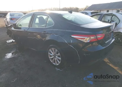2019 Toyota Camry Le из США, поврежденный, VIN 4T1B11HK5KU254599